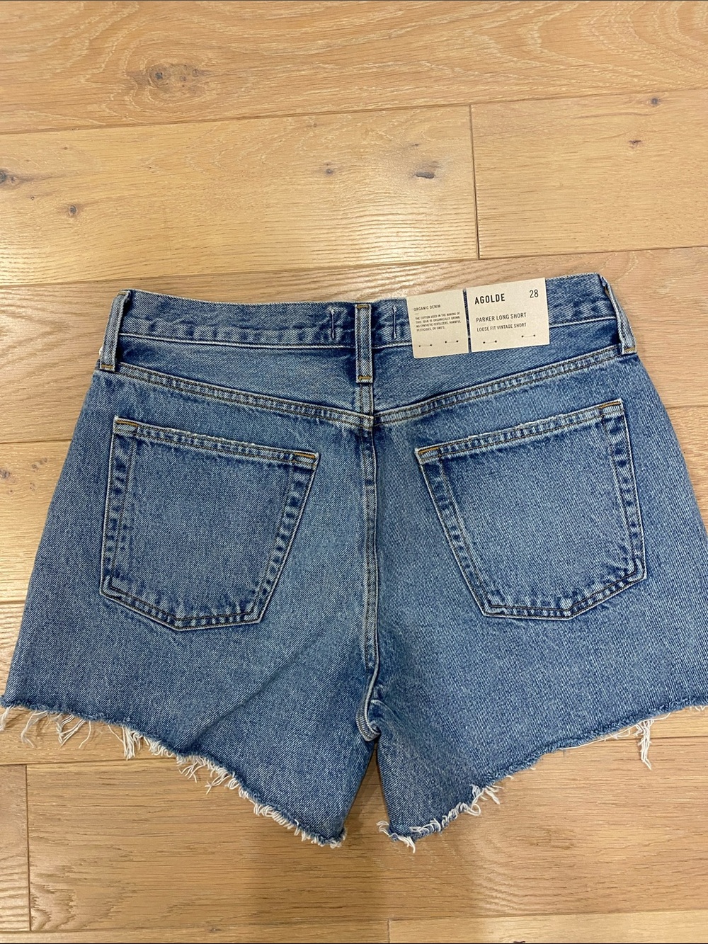 Agolde NWT Size 28 Parker long shorts in Skywave. - Picture 2 of 3